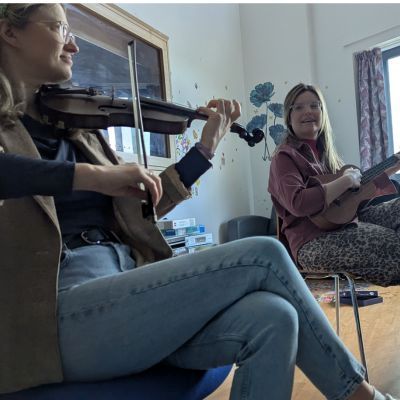 Live music and visual arts for mental health development project 